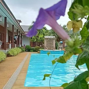 Rezort Khum Laanta - Sha Extra, Ko Lanta